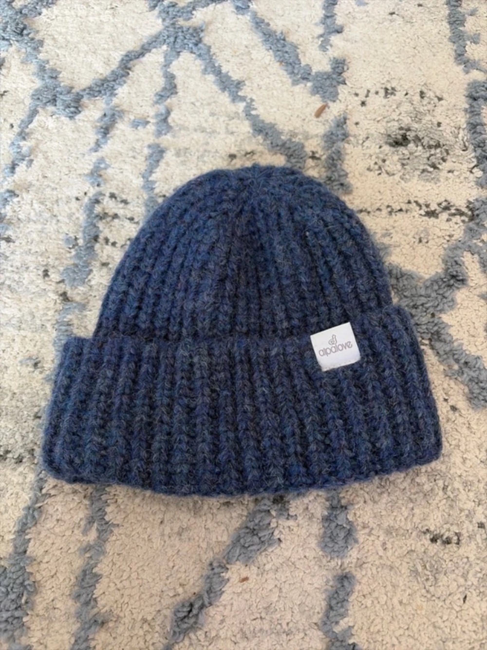 Women’s brand new Navy Blue alpaca hat